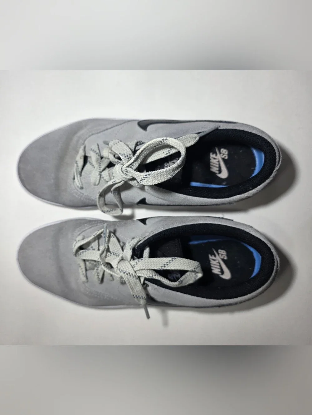 Nike SB Gray Suede Skate Shoes Sneakers Men's US 8.5 Black Swoosh